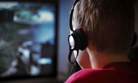 Why Irreversible Hearing Loss or Tinnitus is a Risk for Gamers